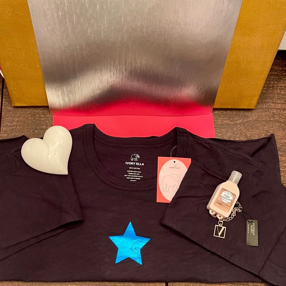 Star of the show? This long sleeved tee is 4 you!